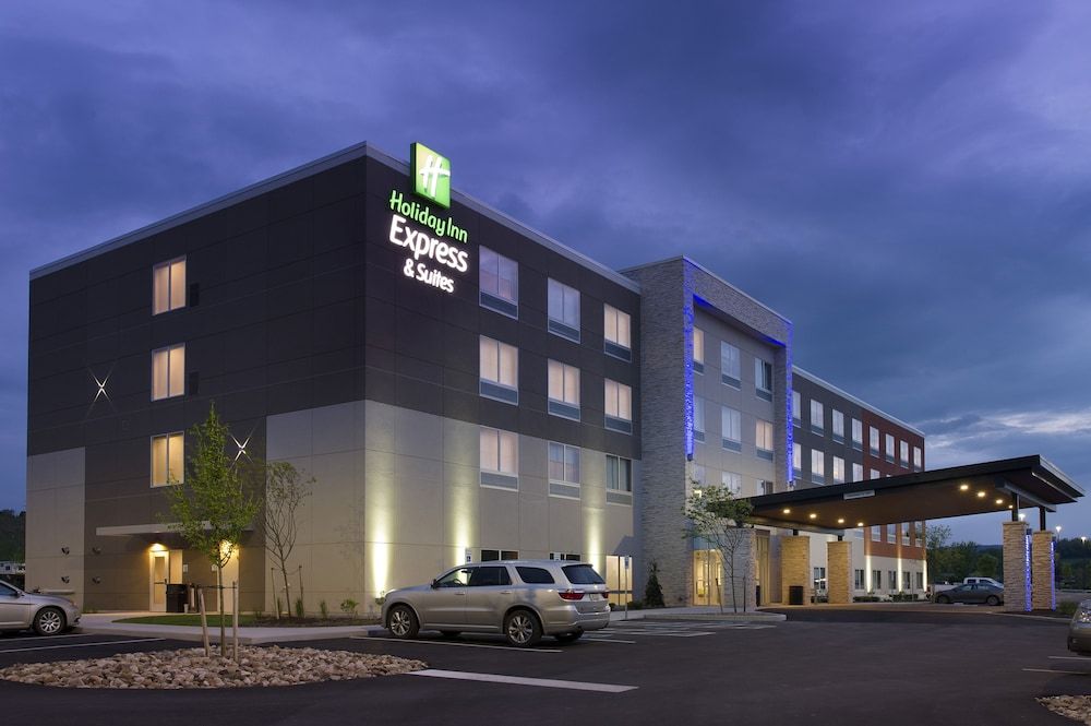 Holiday Inn Express & Suites Altoona by IHG 3 estrelas em Altoona