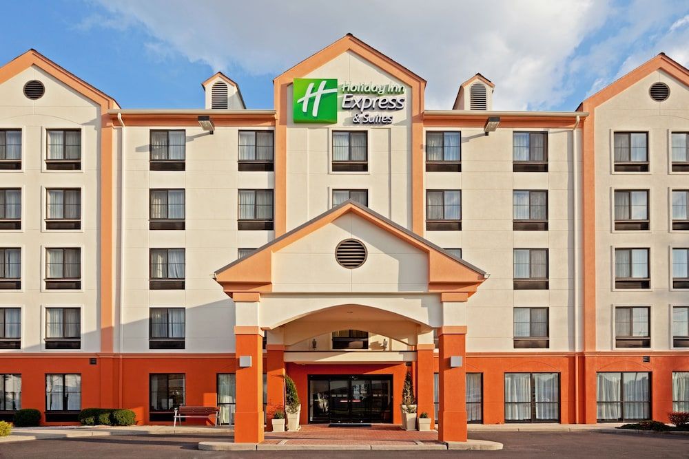 Holiday Inn Express and Suites Meadowlands Area 3 estrelas em Carlstadt
