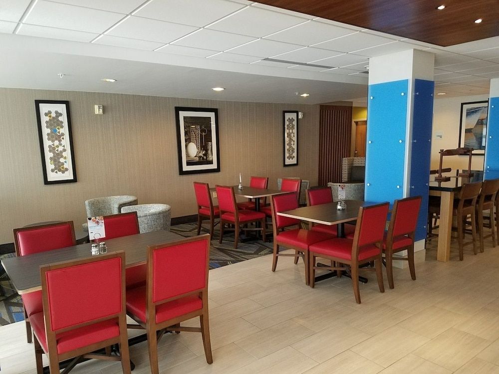 Holiday Inn Express & Suites Daphne- Spanish Fort Area by IHG 2