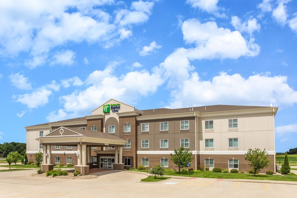 Holiday Inn Express Hotel & Suites Albert Lea - I-35 by IHG 2 estrellas en Albert Lea