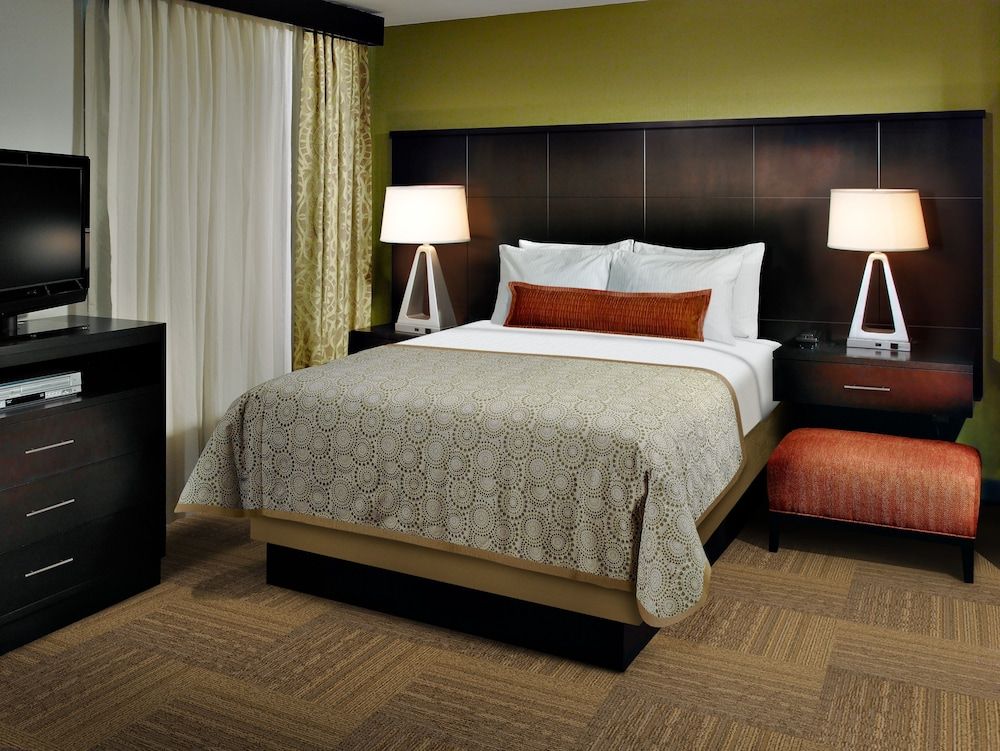 Staybridge Suites Dearborn MI by IHG 2