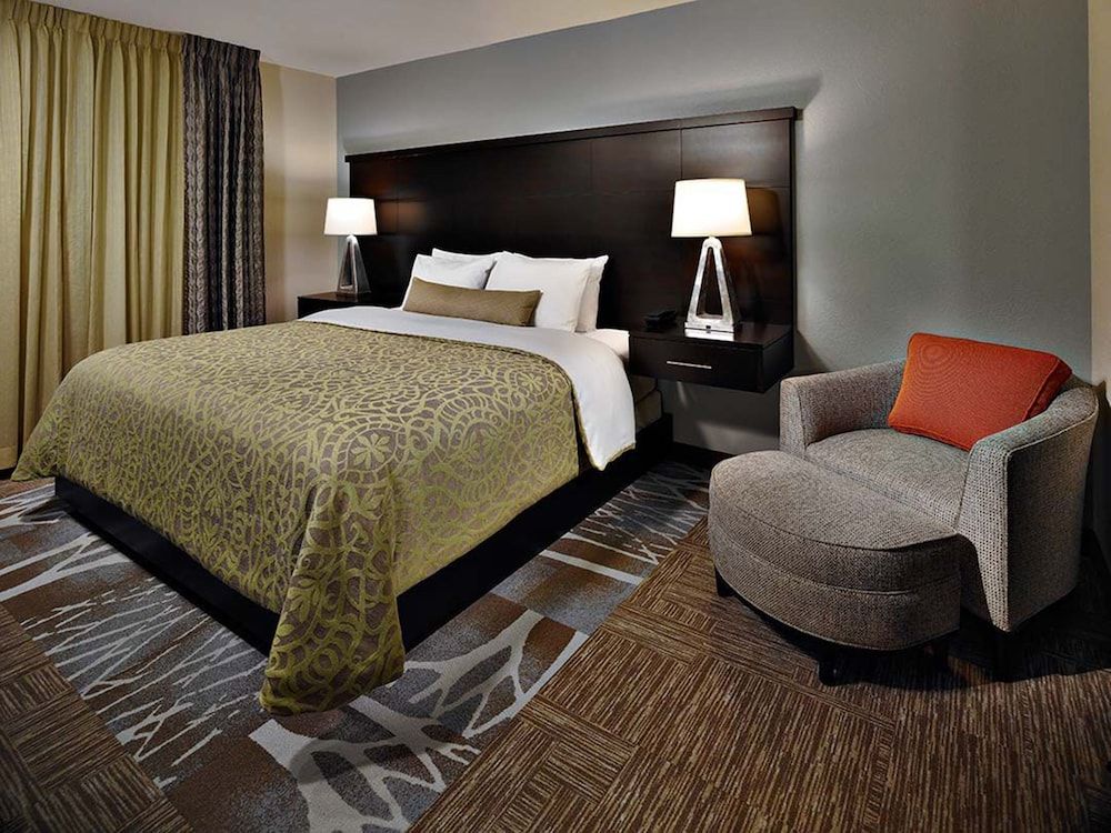 Staybridge Suites Merrillville by IHG 3