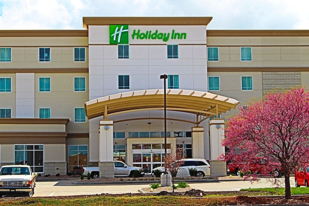 Holiday Inn Salina by IHG 2 estrellas en Salina
