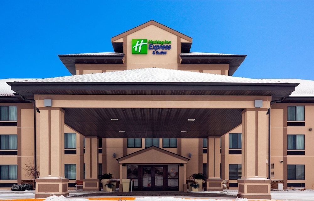 Holiday Inn Express and Suites Winner 2 estrelas em Winner