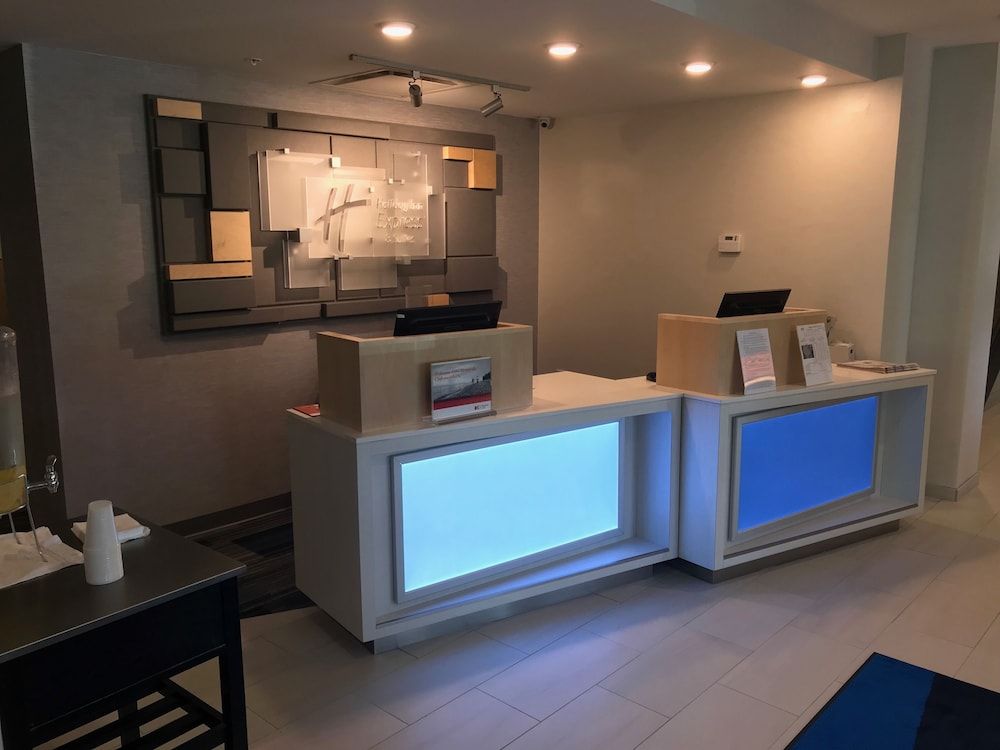 Holiday Inn Express Hotel & Suites Rochester - Victor by IHG 2