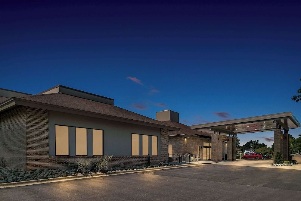 Best Western Okemos/East Lansing Hotel & Suites 3 estrelas em Okemos