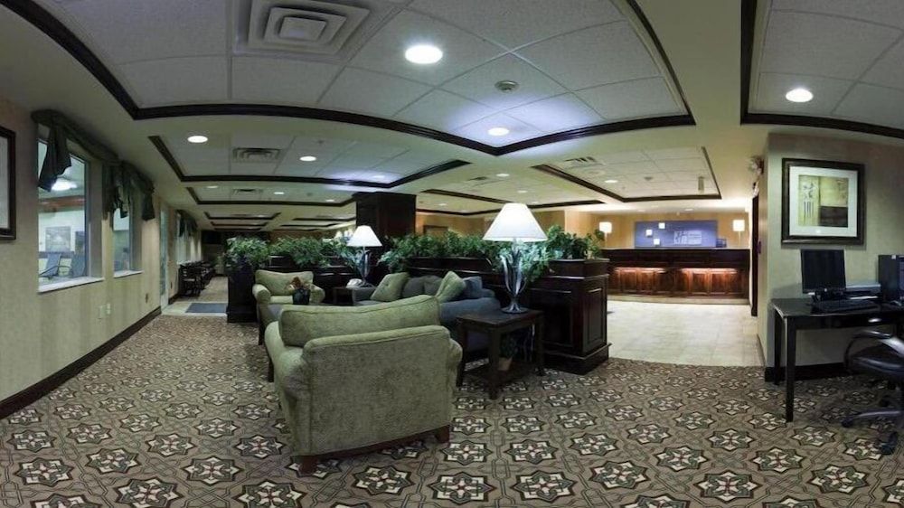 Holiday Inn Express Lebanon, an IHG Hotel 3