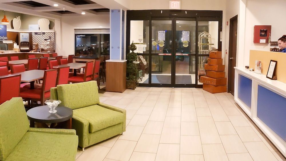 Holiday Inn Express Osage Beach - Lake Of The Ozarks by IHG 2