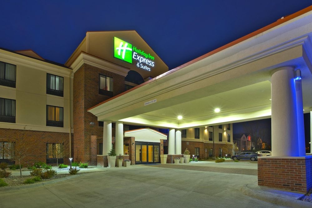 Holiday Inn Express & Suites Springfield - Dayton Area by IHG 2 estrelas em Springfield