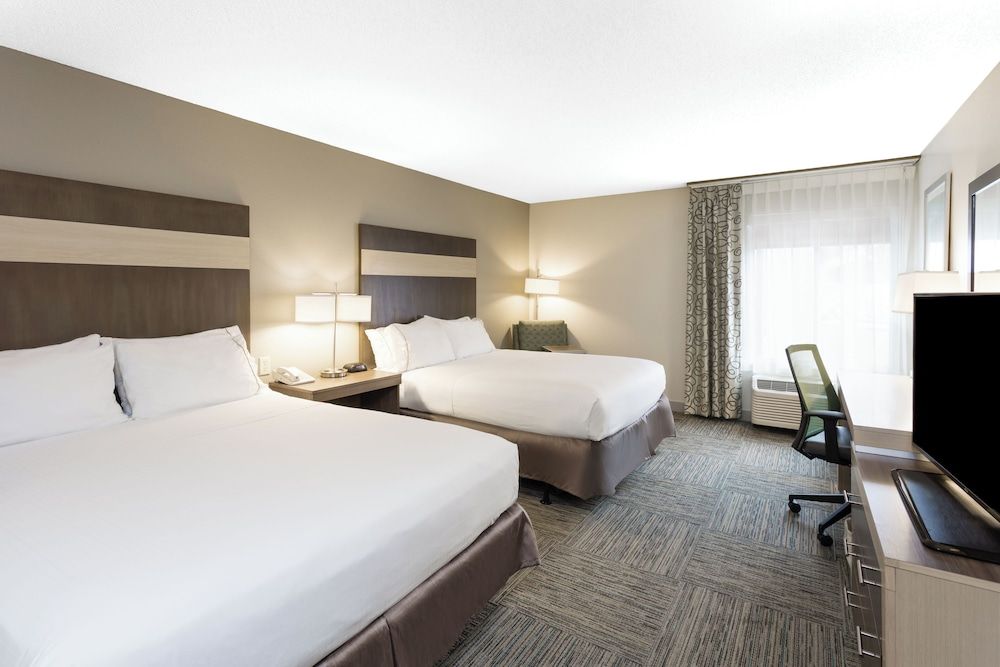 Holiday Inn Express Princeton I 77 3