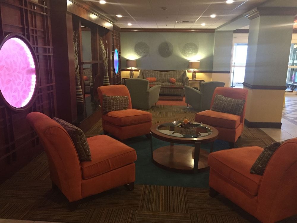 Holiday Inn Express and Suites - Petersburg - Fort Lee by IHG 3