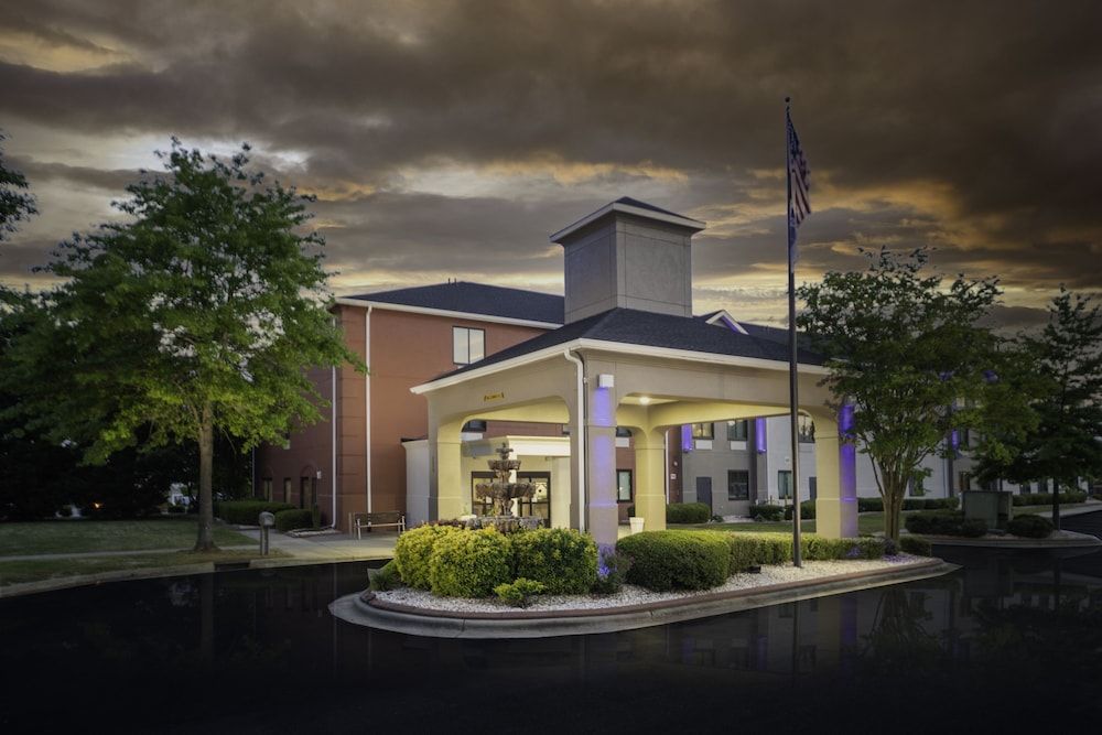 Holiday Inn Express Clayton Se Raleigh 2 étoiles à Garner