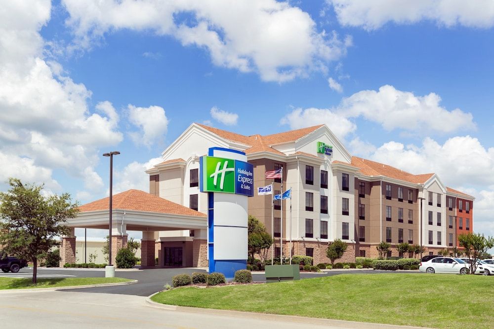 Holiday Inn Express & Suites Shawnee by IHG 3 estrelas em Shawnee