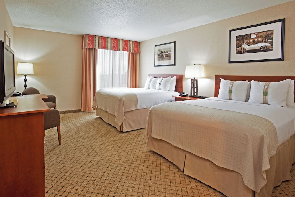 Holiday Inn Purdue - Fort Wayne by IHG 2