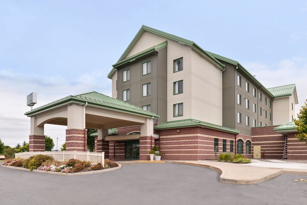Holiday Inn Express Breezewood 2 estrelas em Breezewood