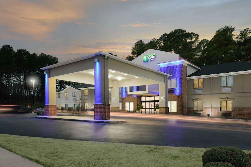 Holiday Inn Express and Suites Camden 2 estrelas em Camden