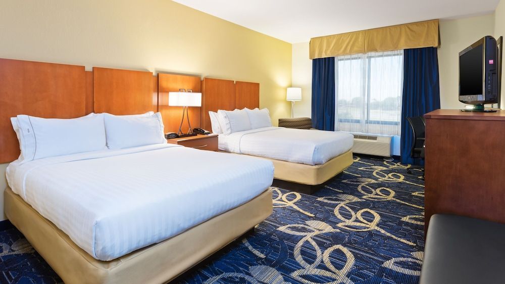 Holiday Inn Express & Suites Midland Loop 250 by IHG 2