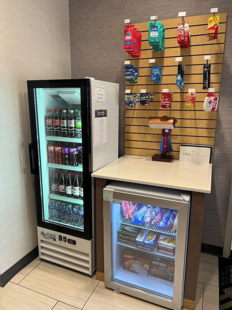 Holiday Inn Express Hotel & Suites Beatrice by IHG 3