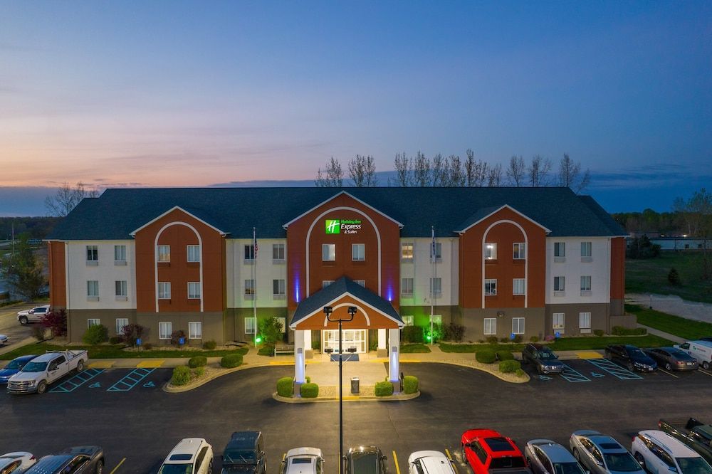 Holiday Inn Express and Suites Bedford 2 estrelas em Bedford