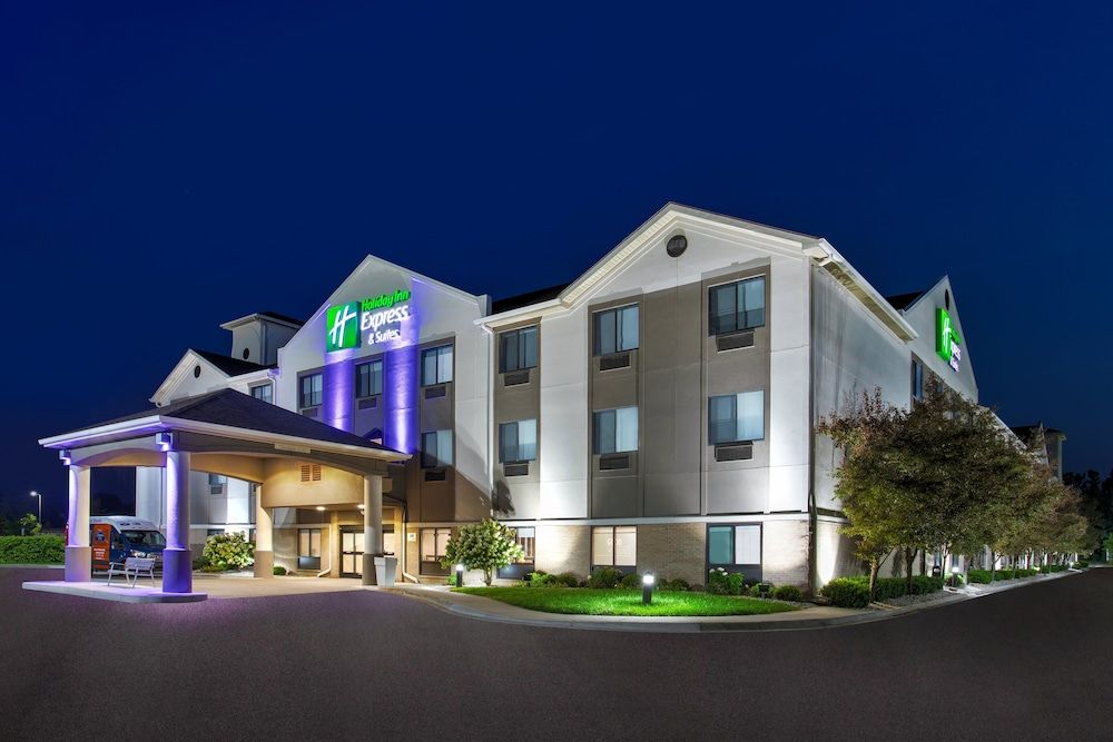 Holiday Inn Express and Suites Belleville Airport 2 estrelas em Belleville