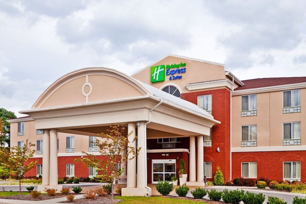 Holiday Inn Express & Suites Dickson by IHG 2 estrelas em Dickson