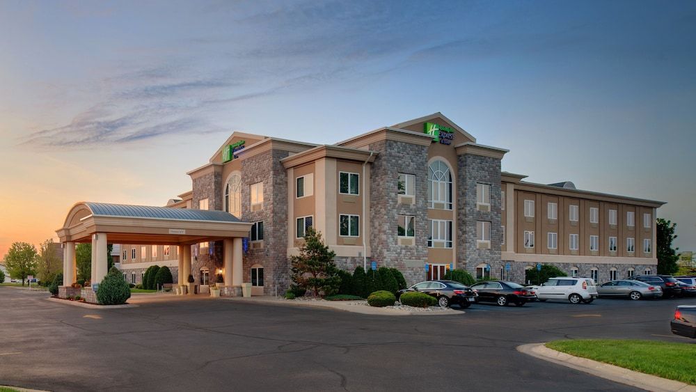 Holiday Inn Express and Suites Saginaw 3 estrellas en Saginaw