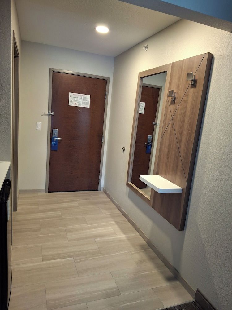 Holiday Inn Express Hotel & Suites Selinsgrove by IHG 3