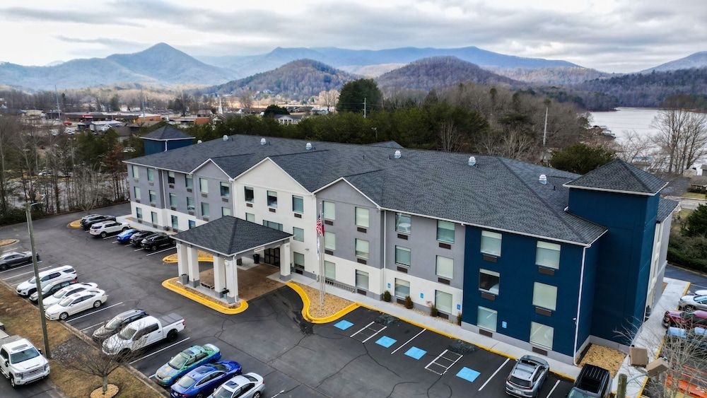 Holiday Inn Express and Suites Hiawassee 2 étoiles à Hiawassee
