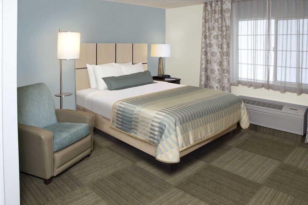 Candlewood Suites Waco by IHG 3