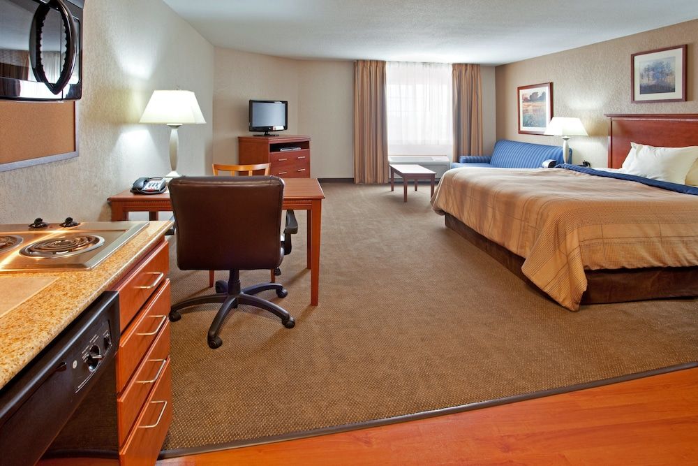Candlewood Suites Elgin by IHG 3