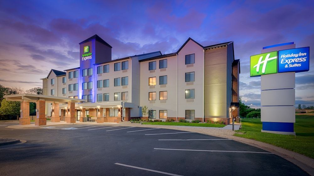 Holiday Inn Express and Suites Coon Rapids Blaine 2 estrelas em Coon Rapids