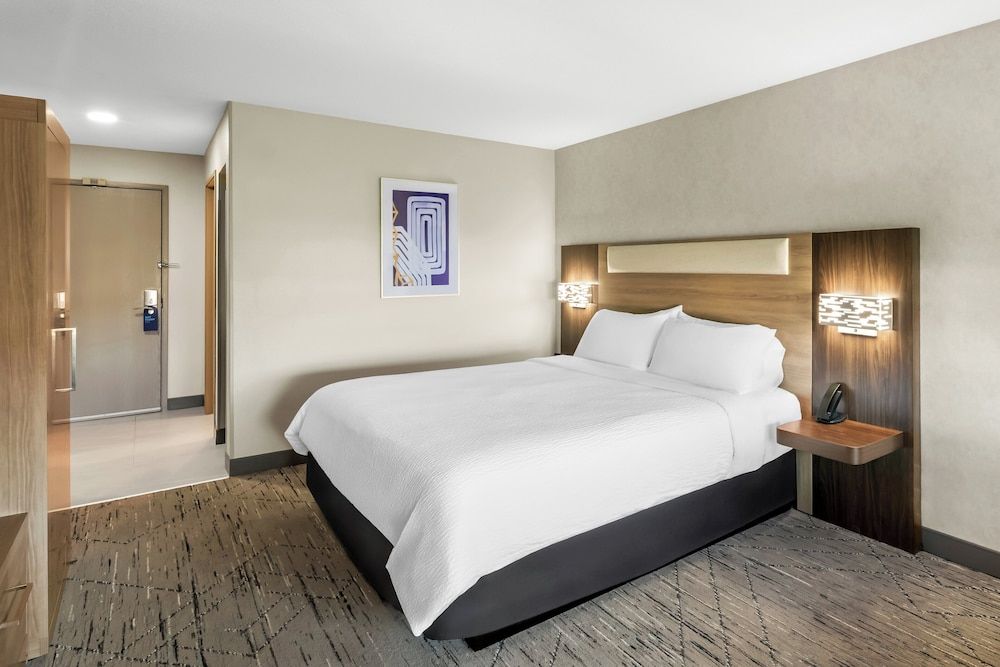 Holiday Inn Express Hotel & Suites Council Bluffs - Conv Ctr by IHG 3