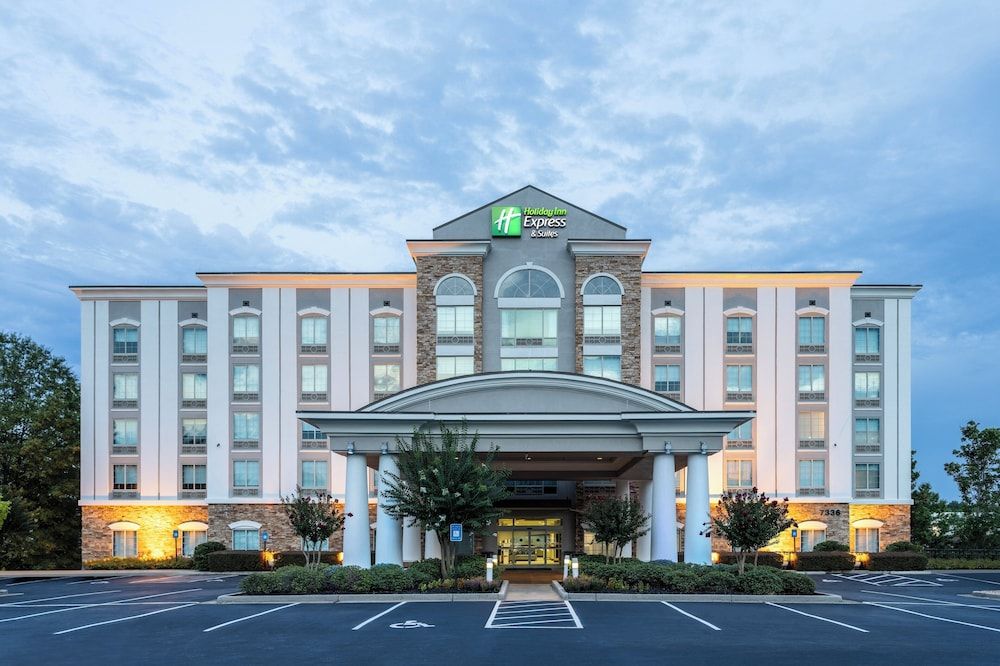 Holiday Inn Express and Suites Columbus At Northla 2 estrellas en Columbus
