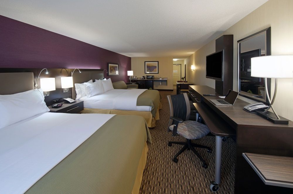 Holiday Inn Express Hotel & Suites Clearfield by IHG 2