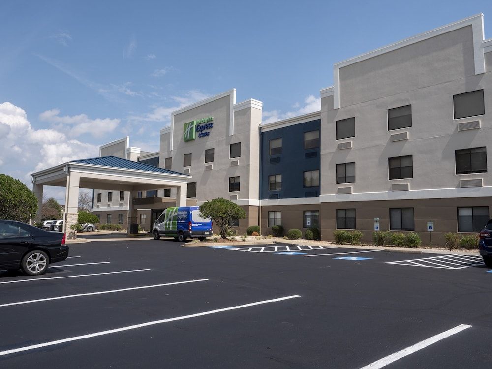 Holiday Inn Express & Suites Greenville Airport 3 étoiles à Greer