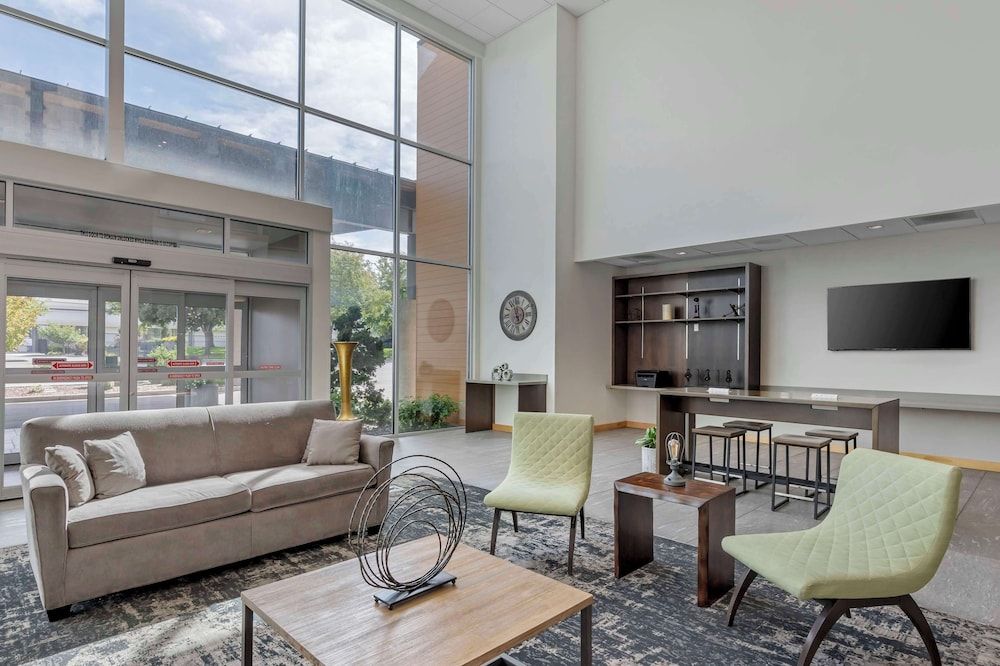 Best Western Plus Peppertree Nampa Civic Center Inn 3