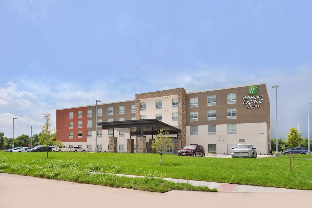 Holiday Inn Express & Suites Omaha Airport by IHG 3 estrelas em Carter Lake