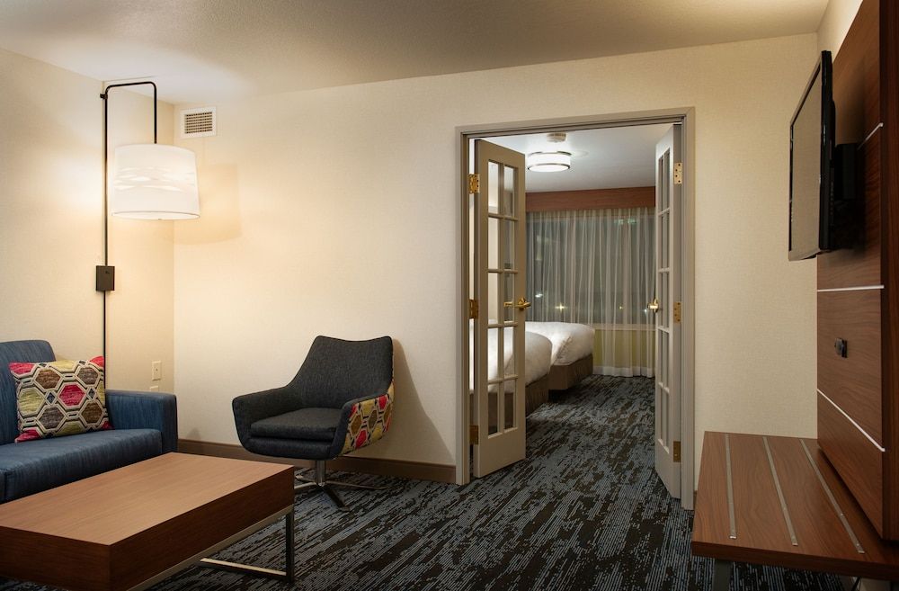 Holiday Inn Express Hotel & Suites Wausau by IHG 2