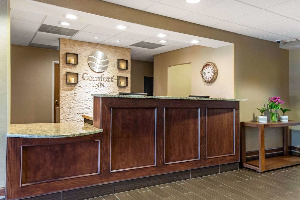 Comfort Inn La Porte 2