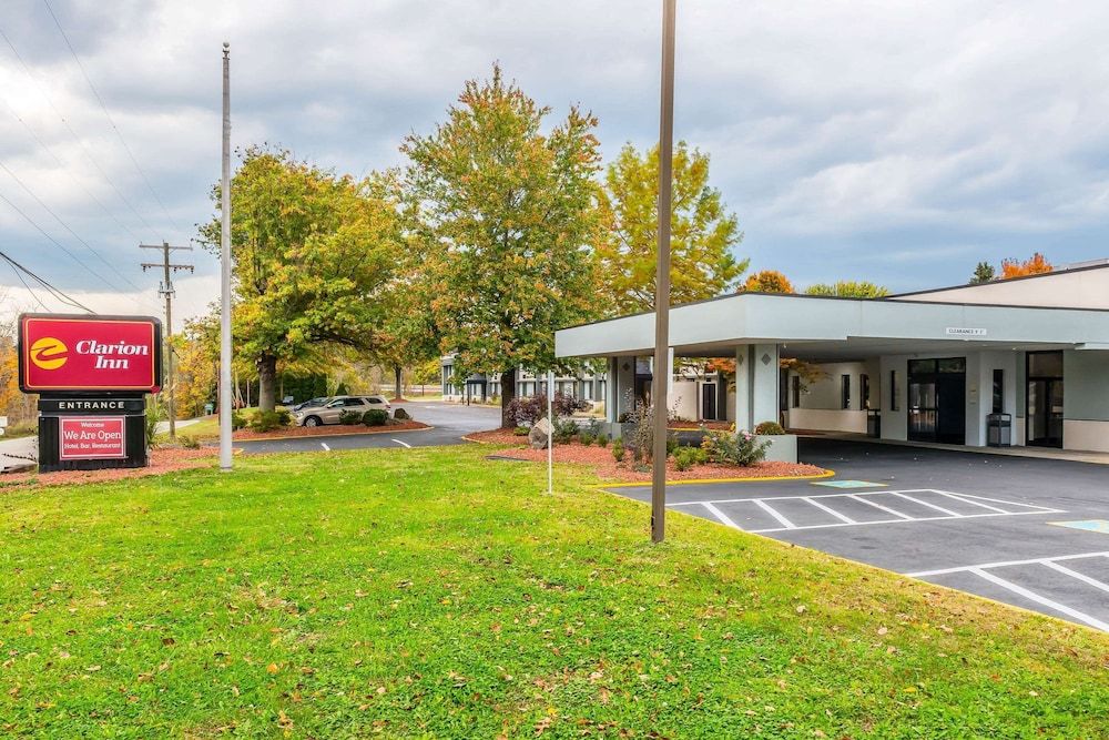 Clarion Inn Washington Area -1 estrelas em Belle Vernon