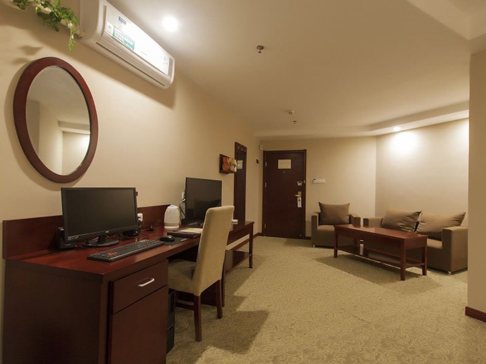 GreenTree Inn Puyang Pushang Huanghe Road Hotel 3