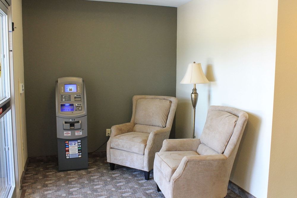 Crystal Springs Inn and Suites 3