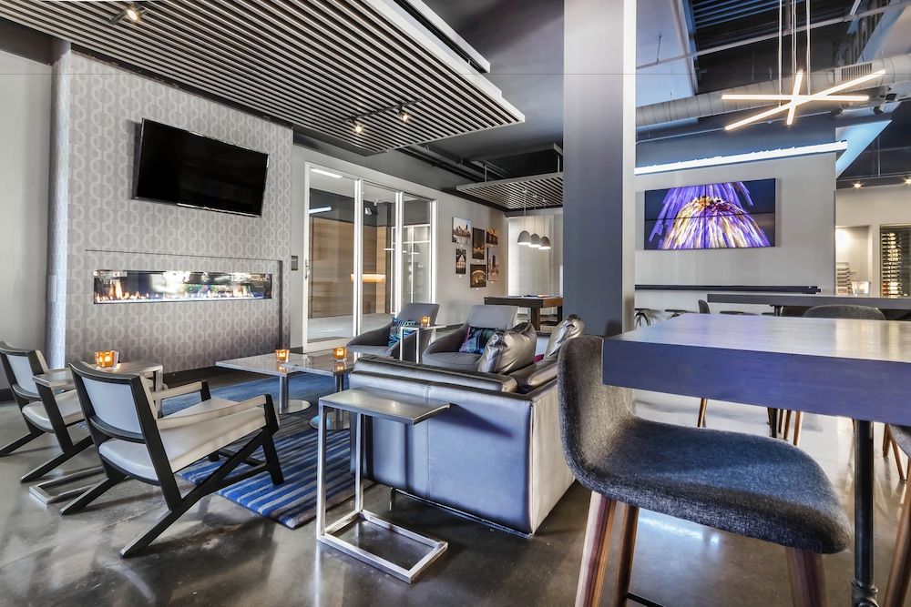 Aloft Newport On The Levee 2