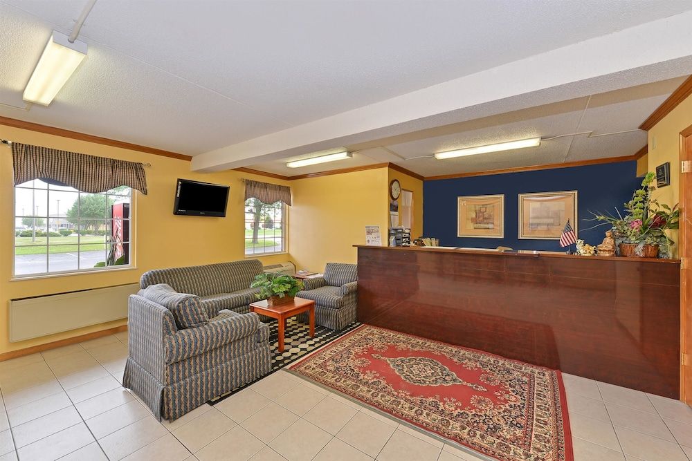 Americas Best Value Inn Maumee Toledo 2