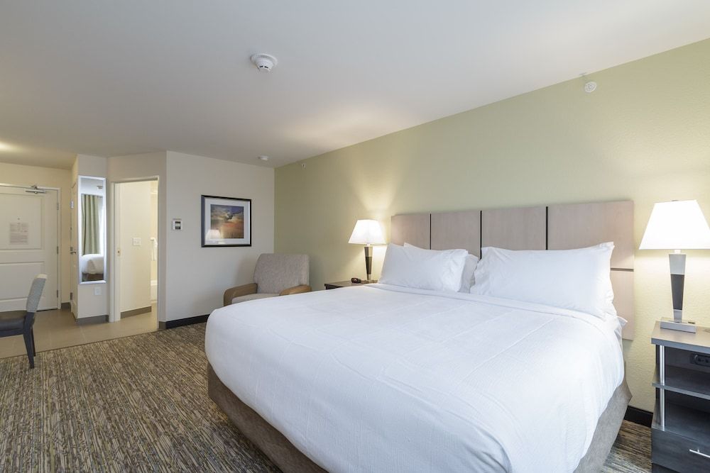 Candlewood Suites Mishawaka North by IHG 2