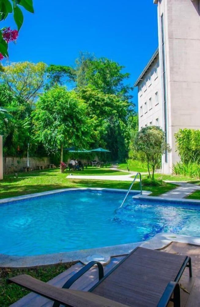 Hotel Gardenia Inn 3 estrellas en San Salvador