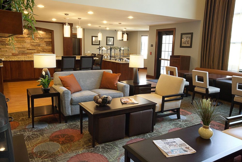 Staybridge Suites Toledo - Rossford - Perrysburg by IHG 3