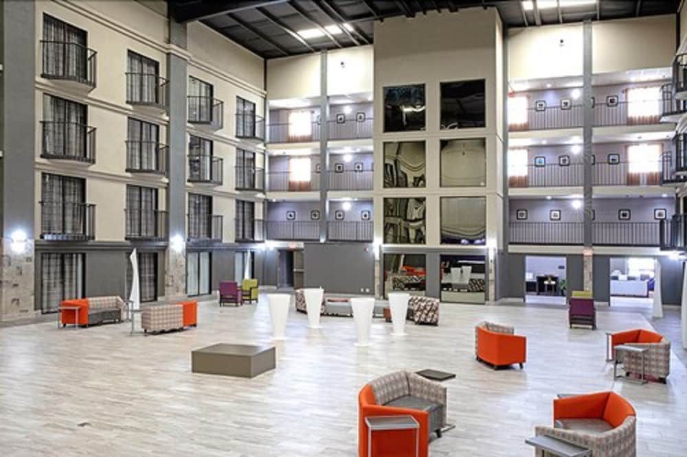 Best Western Plus Clemson Hotel & Conference Center 3