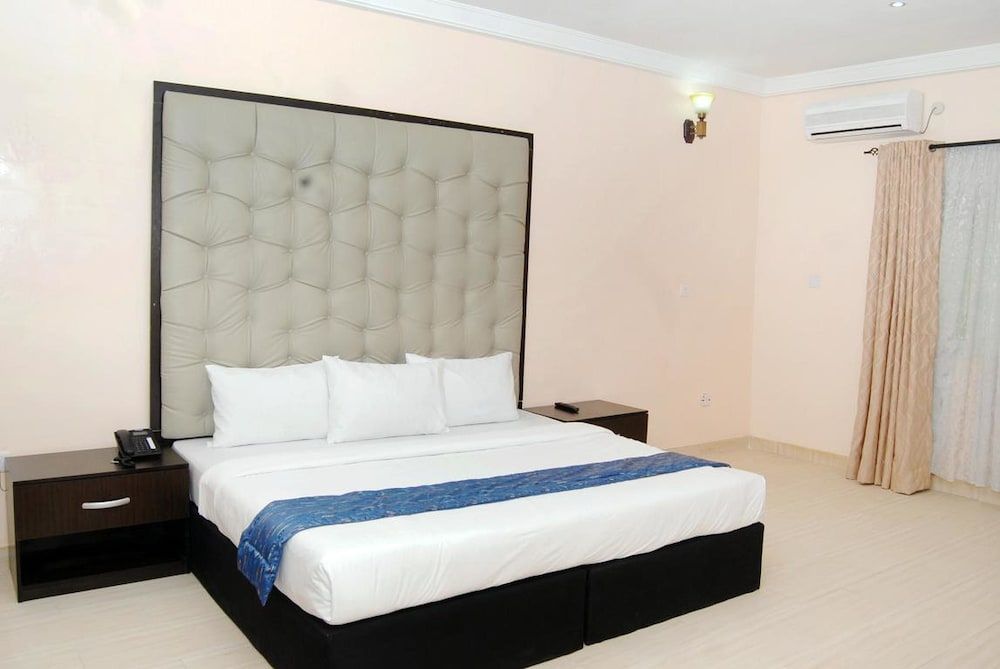 Water Ripple 4 estrelas em Lekki