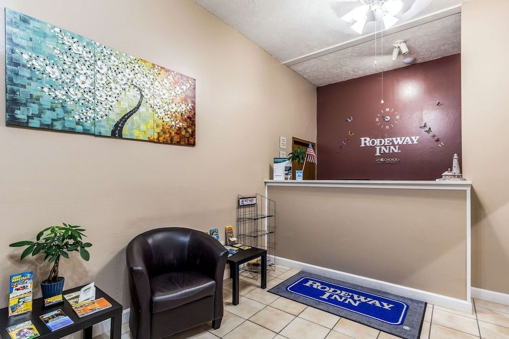 Rodeway Inn Ludington 2